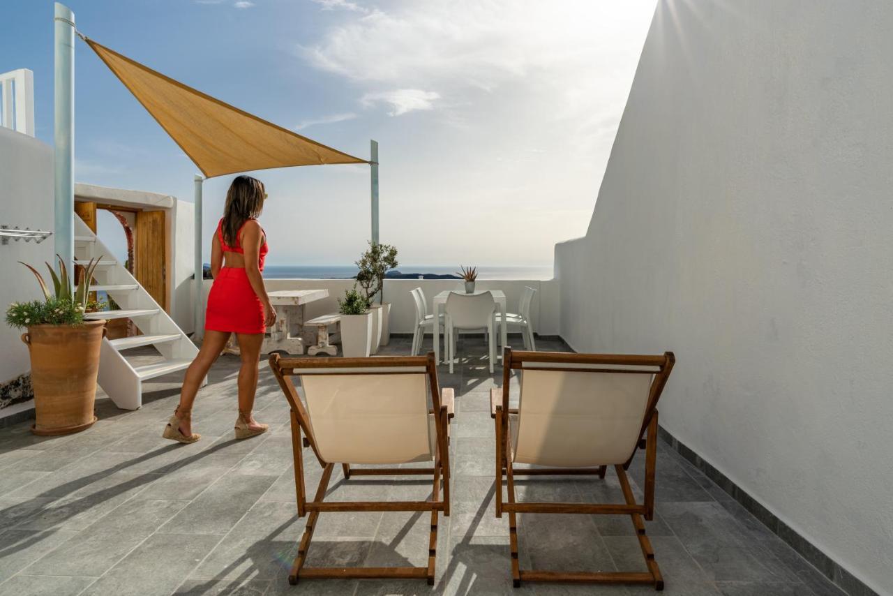 Akron Cliff Suite Fira  Extérieur photo
