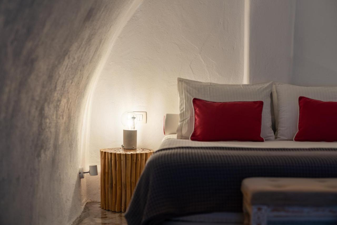 Akron Cliff Suite Fira  Extérieur photo